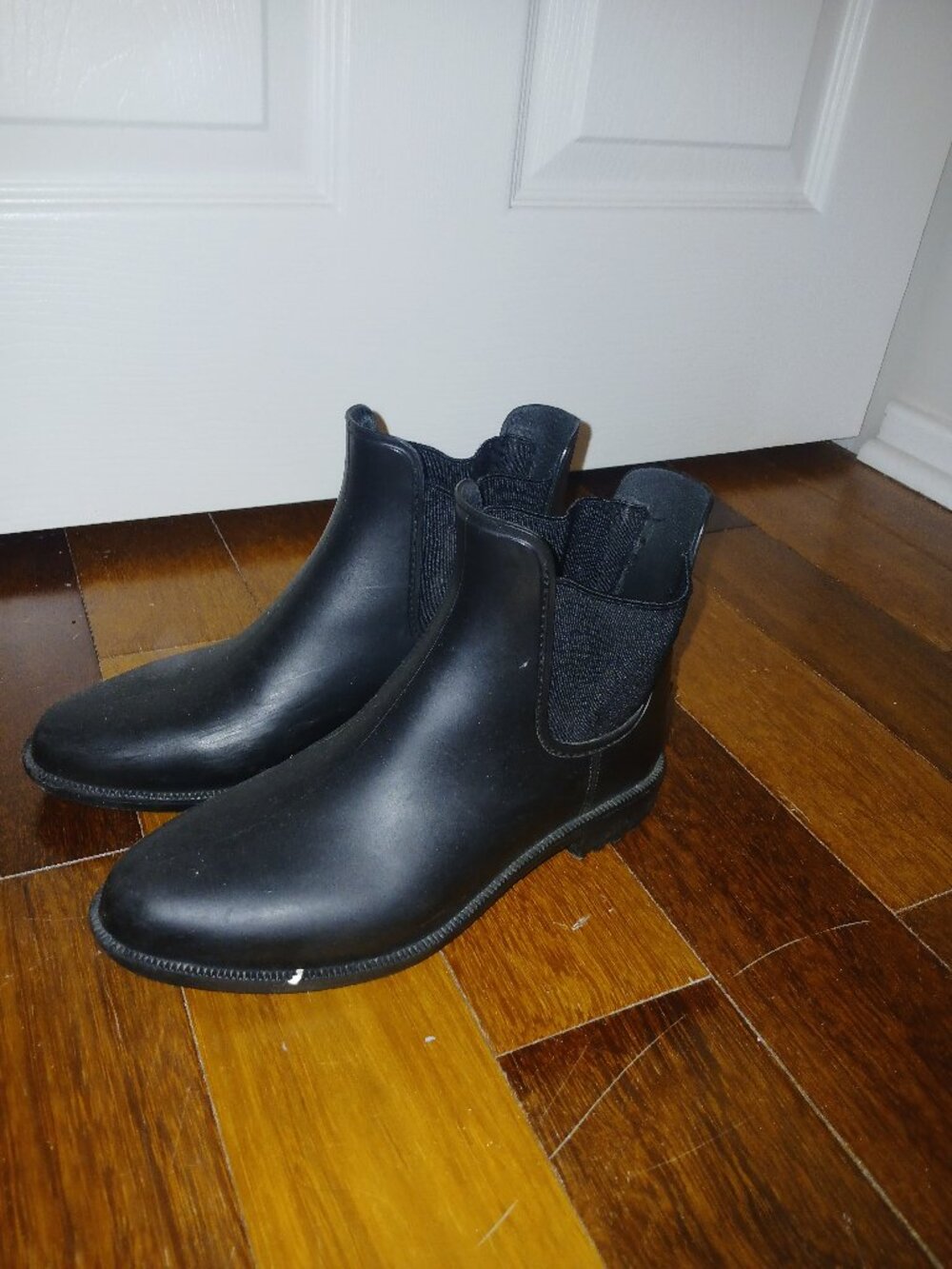 Rain Boots (size 6 womens)
